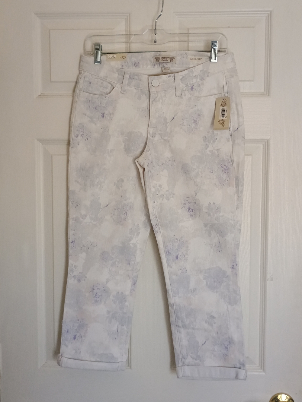 NWT Vintage America Blues Boho Crop White Floral Print Jeans Size 4/27
